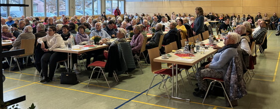 Fast alle Plätze waren in der Halle belegt.